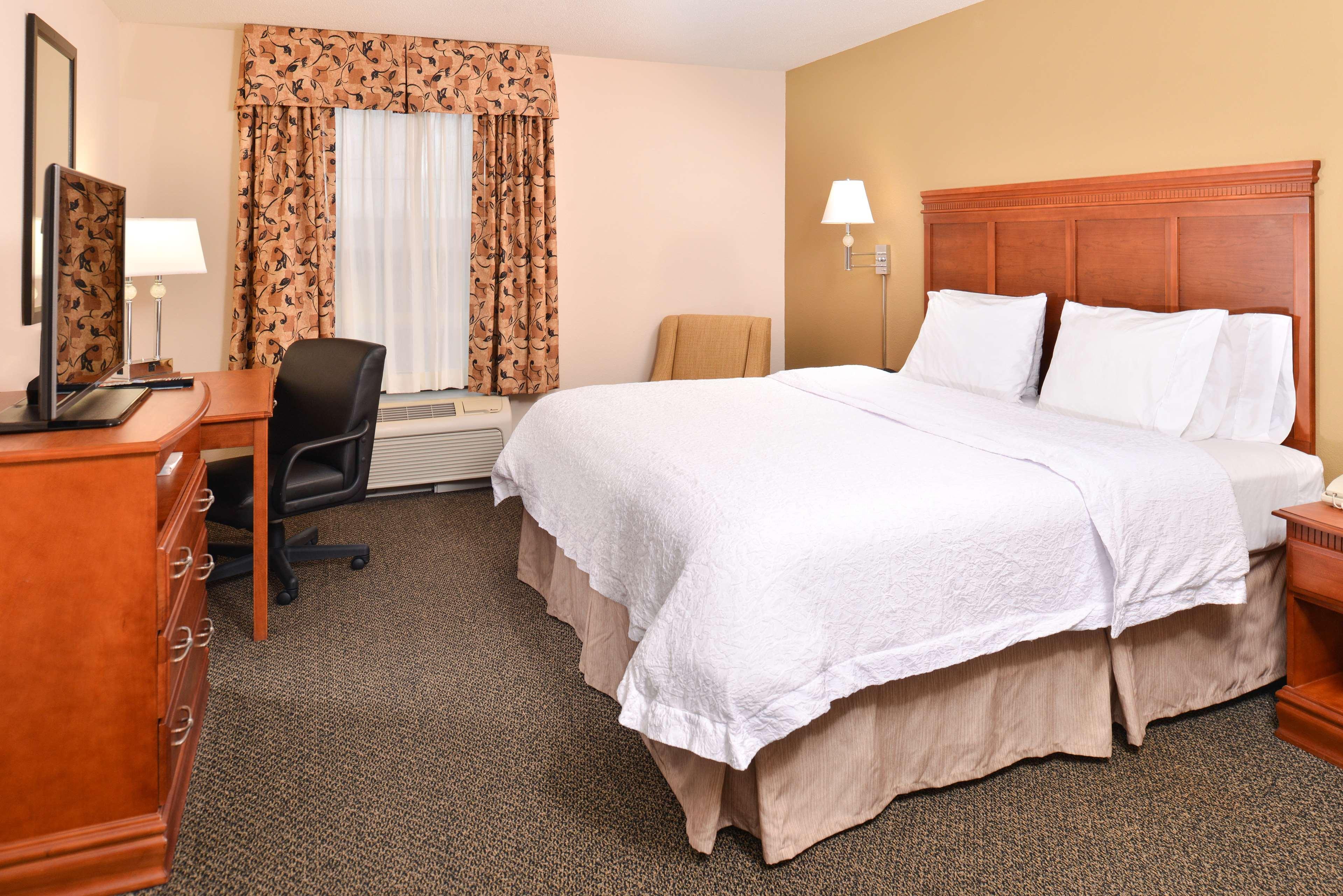 Hampton Inn & Suites Ричмънд Екстериор снимка