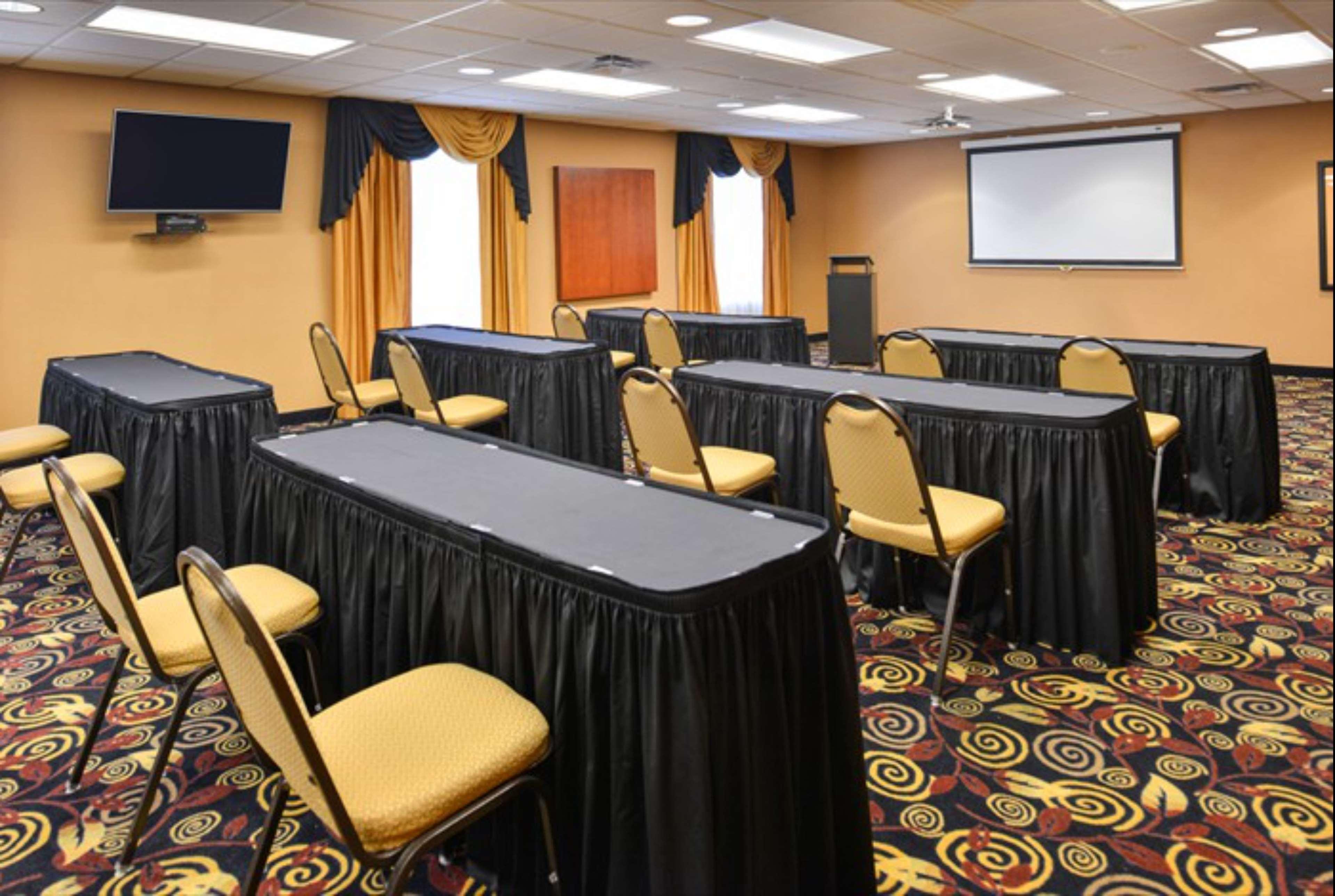 Hampton Inn & Suites Ричмънд Екстериор снимка