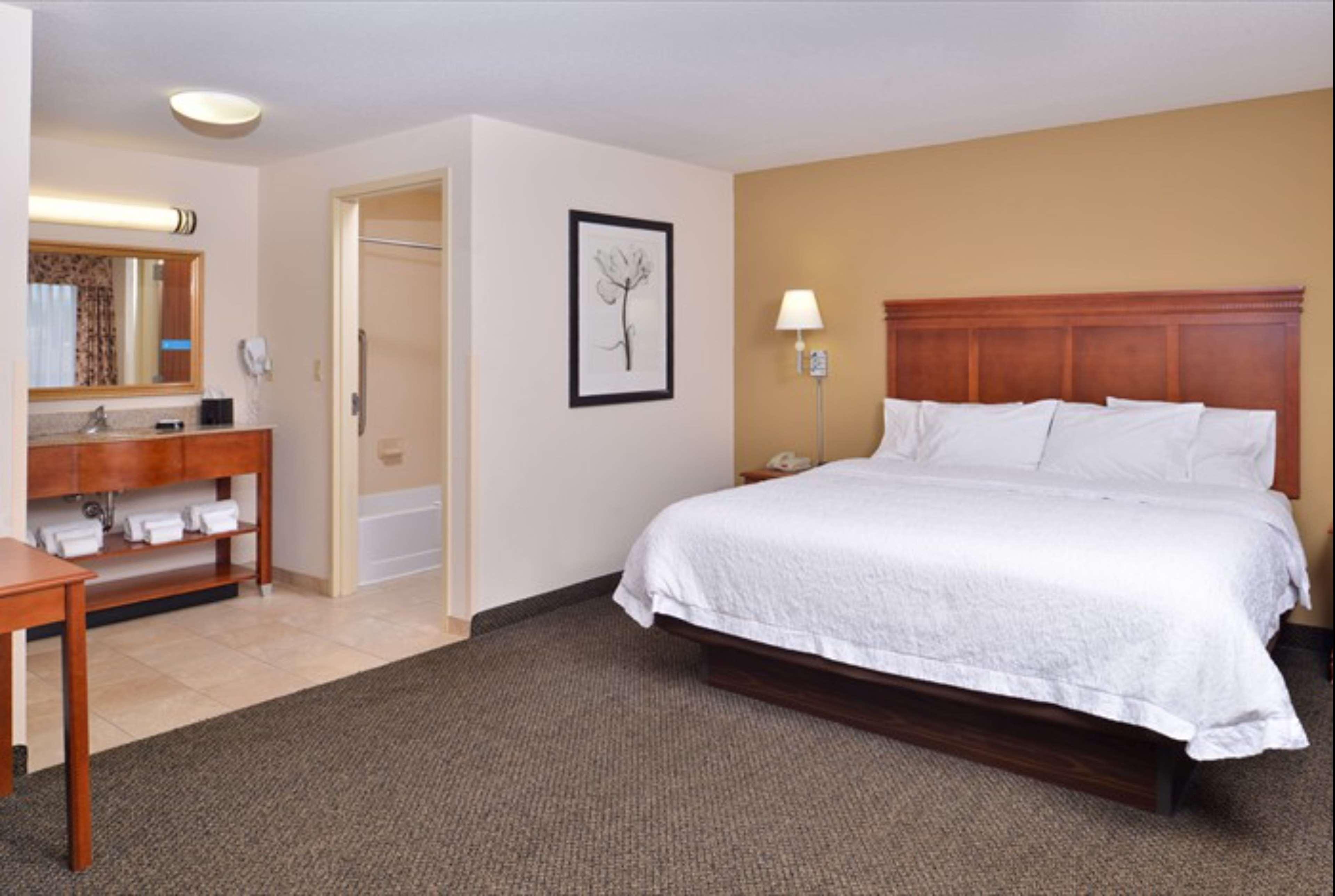 Hampton Inn & Suites Ричмънд Екстериор снимка