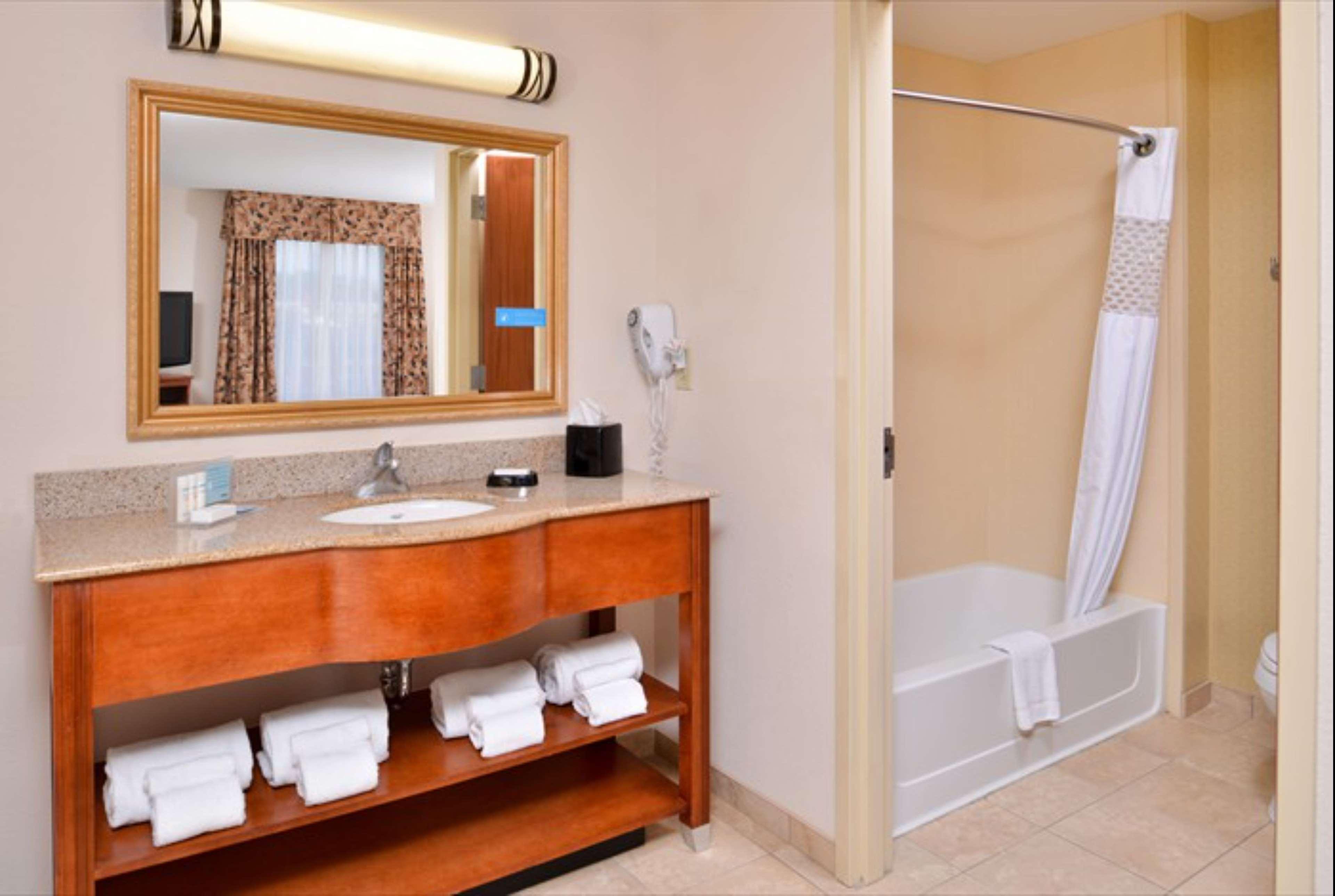 Hampton Inn & Suites Ричмънд Екстериор снимка