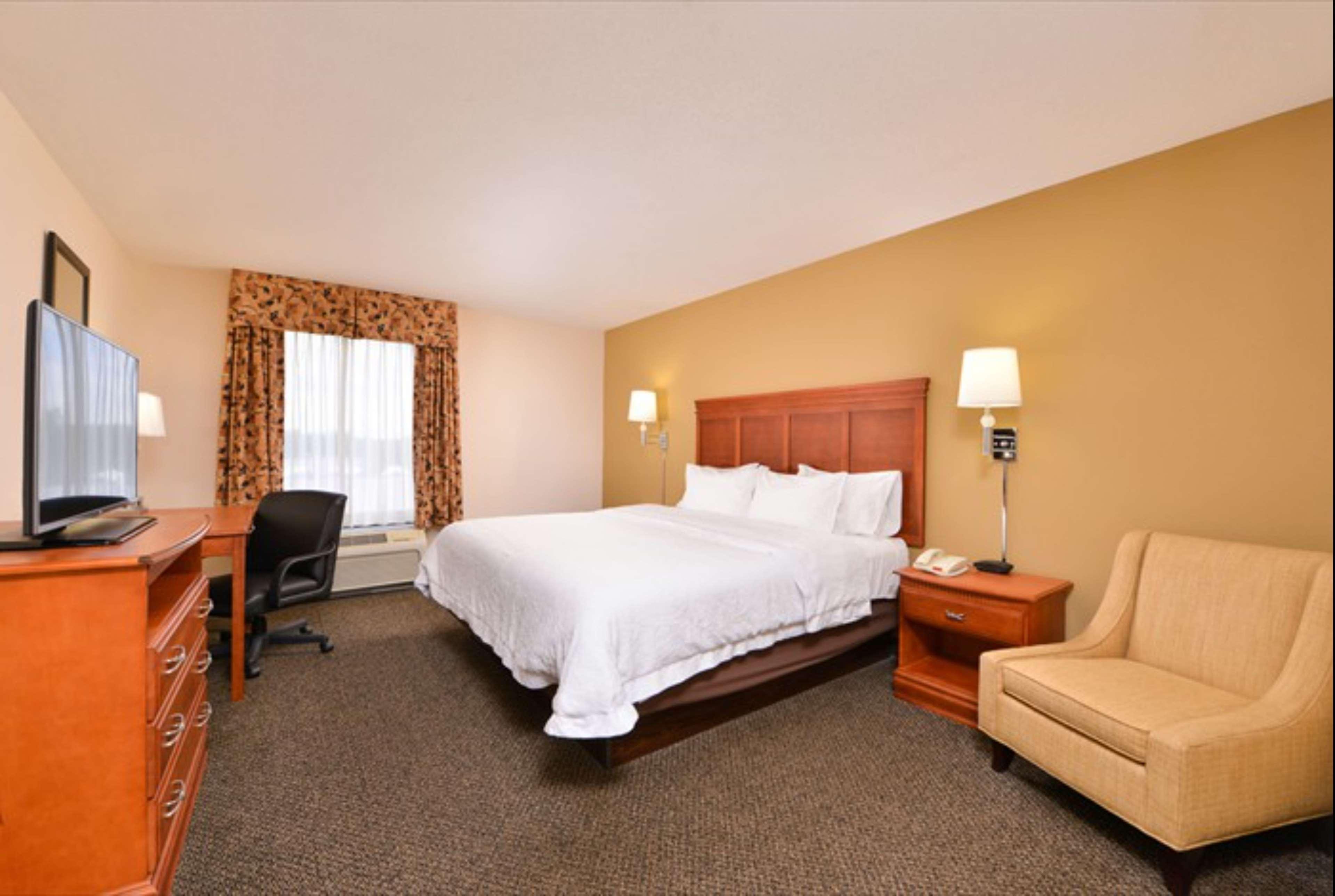 Hampton Inn & Suites Ричмънд Екстериор снимка