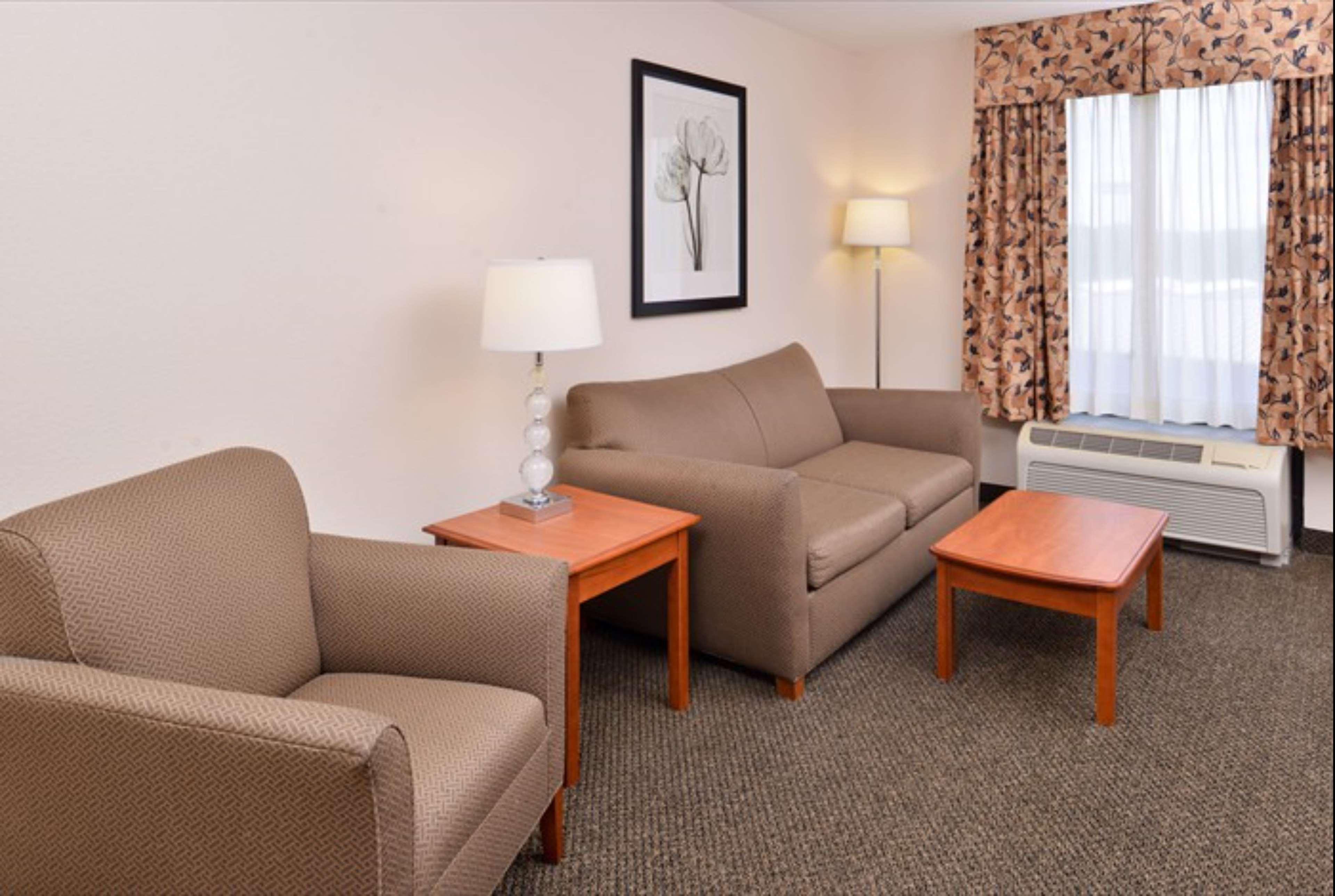Hampton Inn & Suites Ричмънд Екстериор снимка